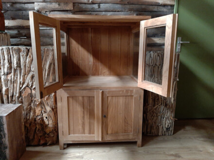 Kast, teak kast, handvervaardigde teakkast met bovenin glazen deurtjes en glazen zijwanden - ZELF AFHALEN - Afbeelding 3