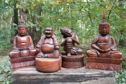 Happy Boeddha urn voor +/- 1 tot 1.5 liter as, met passie en liefde met de hand vervaardigd uit hout