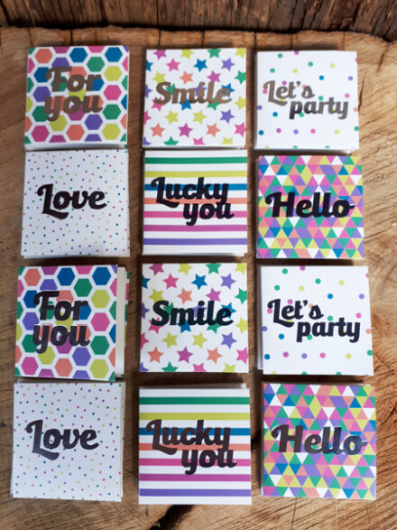 Doosje glitters met een hart uit steen, rozenkwarts liefdessteen, munt, gelukspopje + kaartje - Afbeelding 4