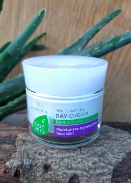 LR Aloe vera dag crème / gezichtscrème, een fijne fluwelen hydraterende crème