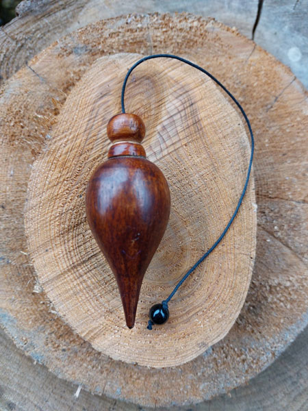 pendel-uit-hout-2
