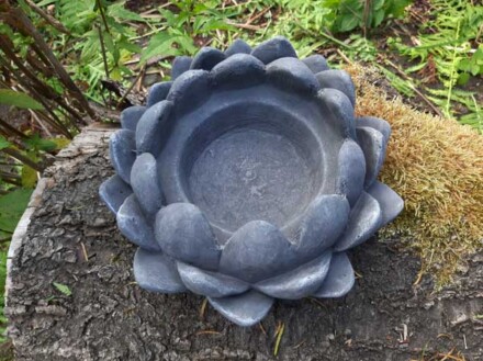 Lotusbloem uit grijze steen / beton, leuk als mini vijver, water drinkbak voor vogels, geschikt voor binnen of buiten, winterhard - Afbeelding 2