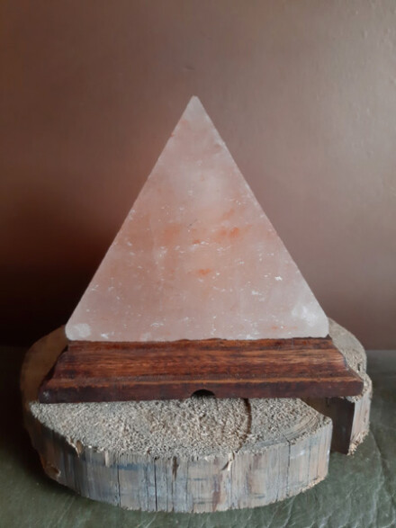 Zoutlamp piramide lamp XXL laat de negatieve energieën extra goed verdwijnen door de punt + led lampje + snoer / LAATSTE - Afbeelding 4