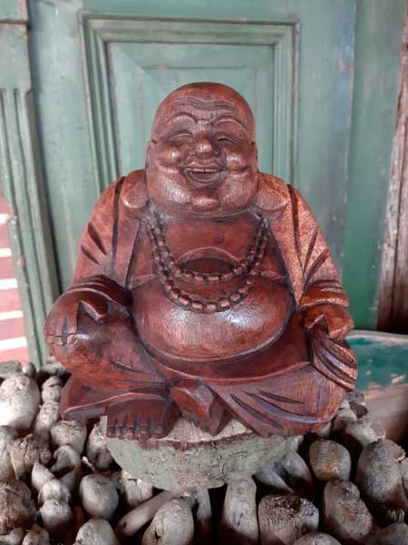 Veranderlijk Communisme kruising happy boeddha deelurn, boeddha kleine urn, boeddha urn, boeddha's met urn,  houten boeddha met urn, boeddha's met urn, houten urn met boeddha, urnen  uden, urn uden, betaalbare urnen, bijzondere urnen, boeddha met