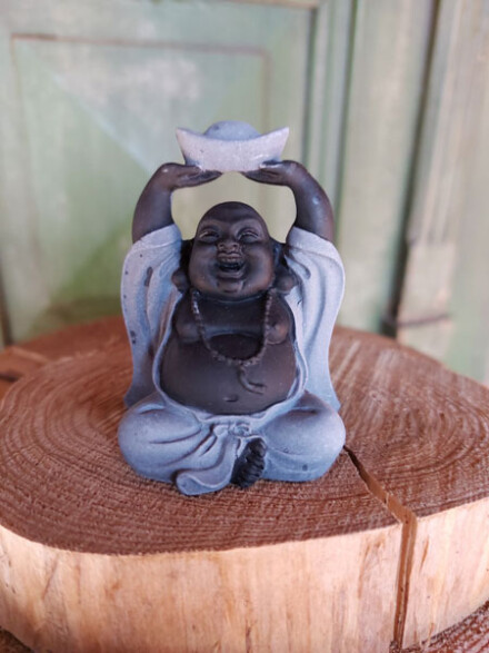 Happy Boeddha urn met goudklomp voor geluk, voorpoed en welvaart uit steen met hematiet edelsteen / LAATSTE