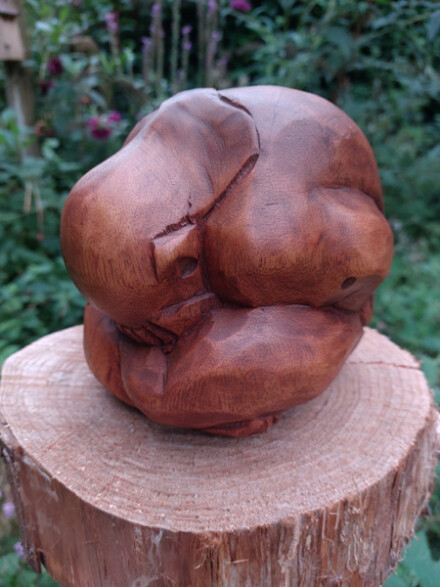Orang Malu mini urn, een speciaal gedenkbeeld om een beetje crematie as in te kunnen bewaren