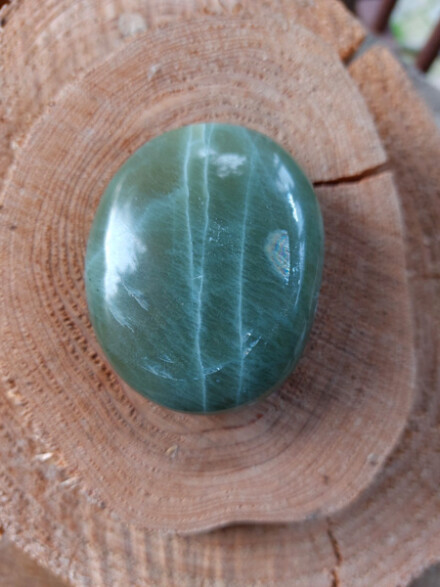 Groene maansteen werkt kalmerend, bevordert spirituele ontwikkeling, helpt bij je ontwikkeling als helderziendheid + organza zakje - Afbeelding 3
