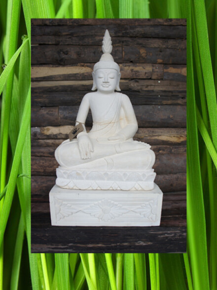 Boeddha of beeld buiten