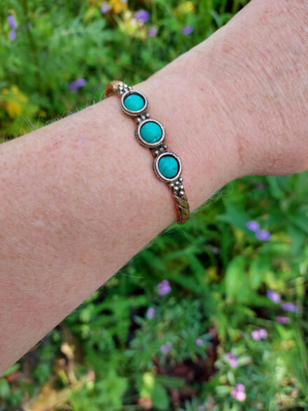 Armband met koper + 3 turquoise stenen, tegen negativiteit, tegen straling, ondersteunt pijnlijke gewrichtsklachten