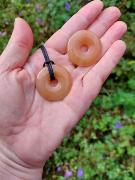 Oranje calciet donut hanger ze trekt geluk aan, verbetert je stemming en maakt je vrolijk, vergroot je zelfvertrouwen in zakje - Afbeelding 2