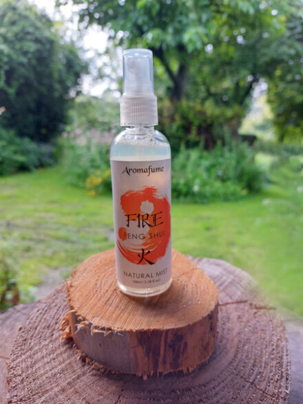 Spray vuur, fijne feng shui luchtverfrisser met pure olien, ze creëert een blije en positieve sfeer / LAATSTE