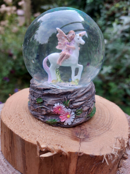 Eenhoorn met een Fee in een glitter bal om je kind te beschermen, de liefde te wijzen, voor inspiratie, lichtheid vol levensenergie - Afbeelding 8