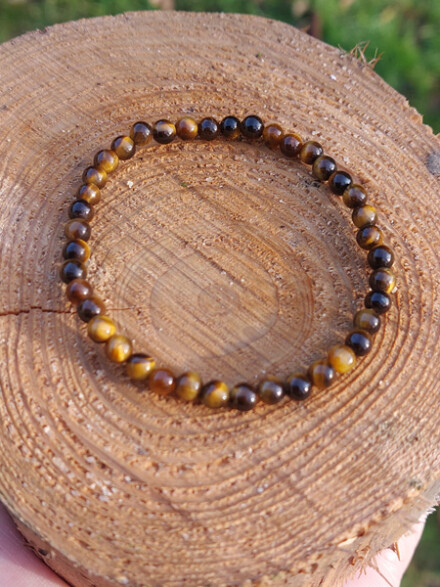 Armband uit tijgeroog small, vergroot je zelfvertrouwen en jouw innerlijke kracht + organza zakje