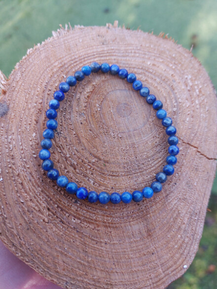 Lapiz lazuli armband, spirituele steensoort, bevordert en vergroot je spirituele krachten + organza zakje