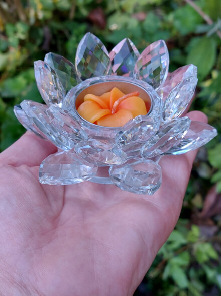 Lotusbloem uit kristalglas om een kaarsje in te branden, voor stralende regenboogkleuren + GRATIS frangipani kaarsje - Afbeelding 6