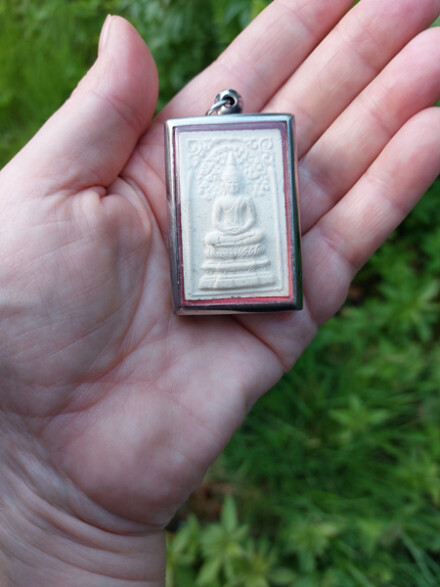 Thaise grote geluk Amulet om om je hals te dragen, aan de binnenspiegel van je auto te hangen voor bescherming + koord