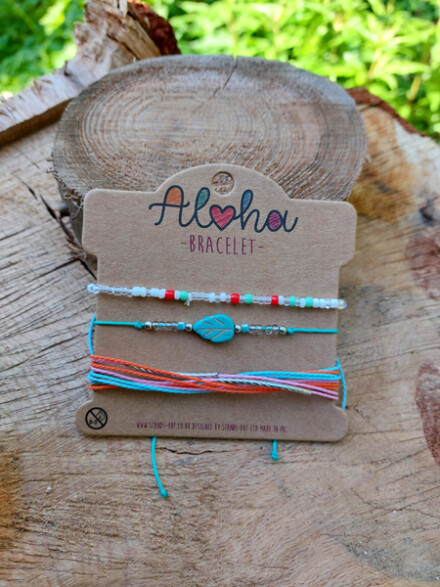 Aloha armband set in pastel tinten met een blad, vrolijke set armbanden voor een hippe Ibiza styl look