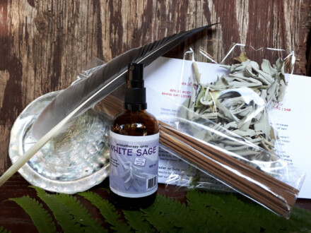 Witte salie zuiveringsset met ganzenveer + puur natuurlijke roomspray / auraspray met witte salie, voor een energetische zuivering + GRATIS zuiveringsritueel