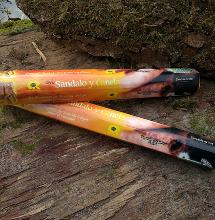 Sandelwood met kaneel wierook, 5 kokers + 1 koker gratis, warm en kruidig